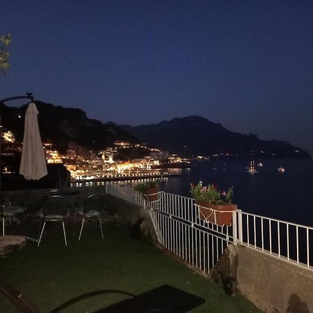 Appartamento Di Raphael Con Discesa Privata Al Mare Amalfi Exterior photo